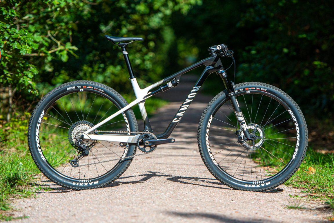 Review Canyon Exceed versus Canyon Lux kiezen voor de hardtail of fully? MTBblog.nl
